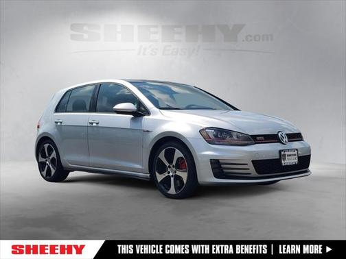 2017 Volkswagen Golf GTI 2.0T SE 4-Door