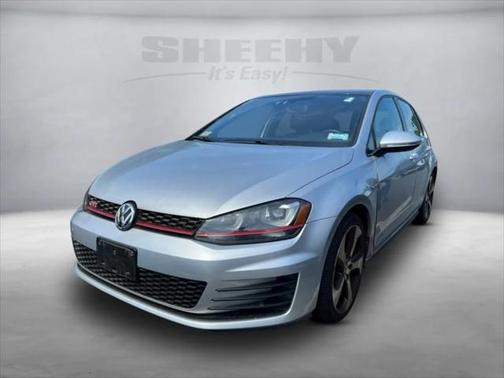 2017 Volkswagen Golf GTI 2.0T SE 4-Door