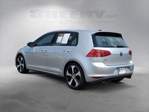 2017 Volkswagen Golf GTI 2.0T SE 4-Door