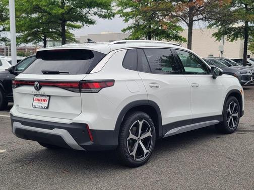 2025 Volkswagen Tiguan 2.0T SE