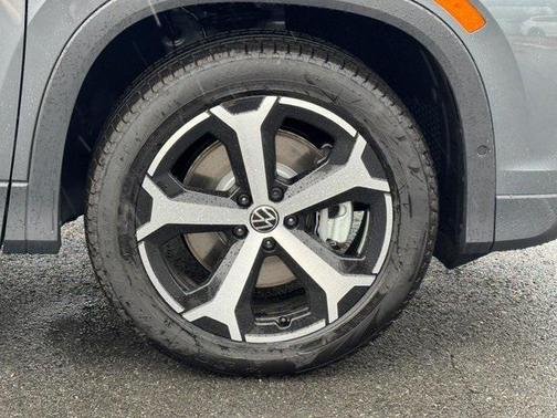 2026 Volkswagen Tiguan 2.0T SE 4MOTION