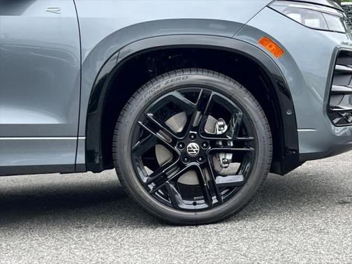 2025 Volkswagen Tiguan 2.0T SE R-Line Black 4MOTION