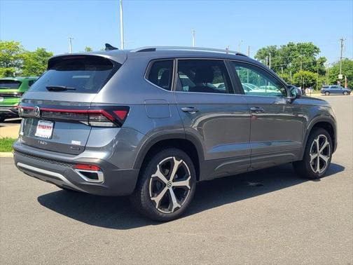 2025 Volkswagen Taos 1.5T SEL