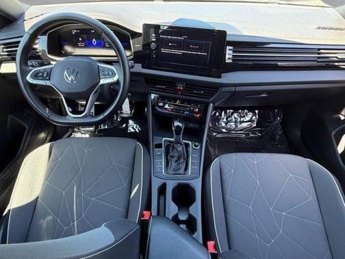 Silver Metallic 2025 Volkswagen Jetta 1.5T Sport