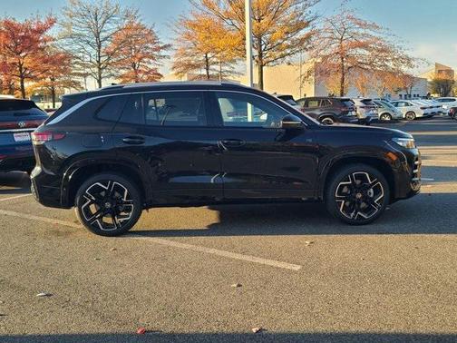 2026 Volkswagen Tiguan 2.0T SEL R-Line 4MOTION