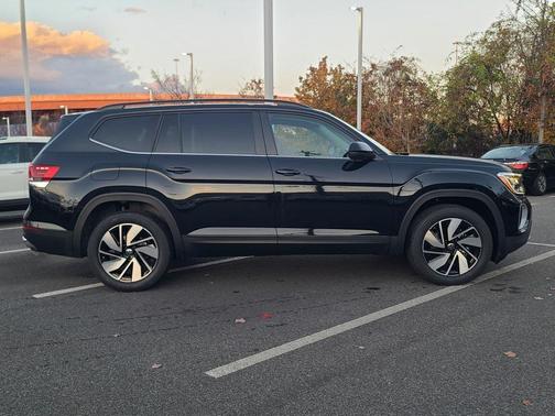 2026 Volkswagen Atlas 2.0T SE w/Technology 4MOTION