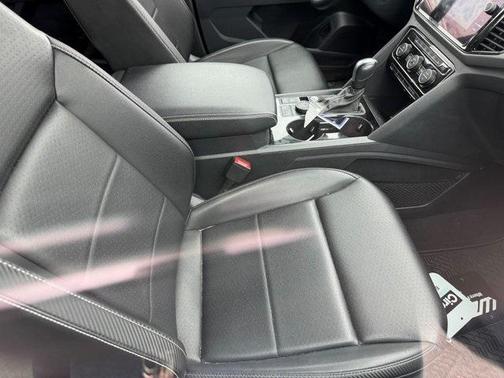 2022 Volkswagen Atlas Cross Sport 2.0T SEL