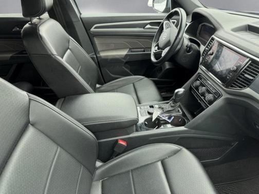 2022 Volkswagen Atlas Cross Sport 2.0T SEL