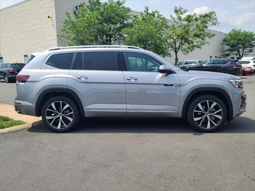 2025 Volkswagen Atlas 2.0T SEL Premium R-Line 4MOTION