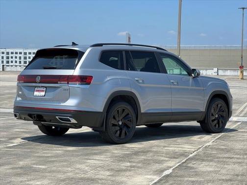 2025 Volkswagen Atlas 2.0T SE w/Technology 4MOTION