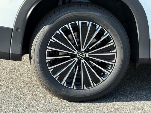 2025 Volkswagen Tiguan 2.0T S