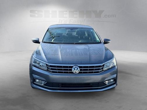 2017 Volkswagen Passat 1.8T SE w/Technology