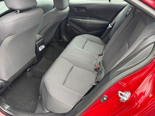 Ruby Flare Prl/Mid Blk Me 2026 Toyota Corolla LE