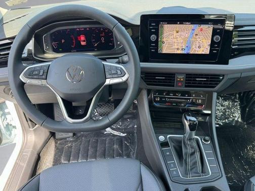 Gray 2027 Volkswagen Jetta 1.4T SEL
