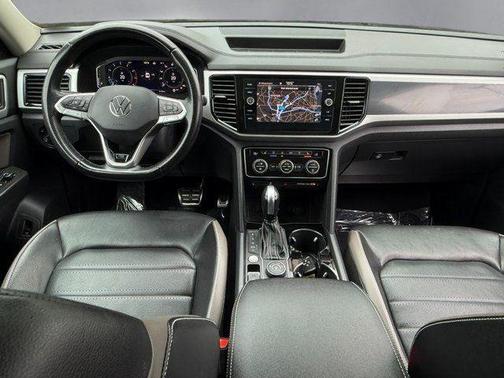 Platinum Gray Metallic 2022 Volkswagen Atlas 3.6L SEL Premium