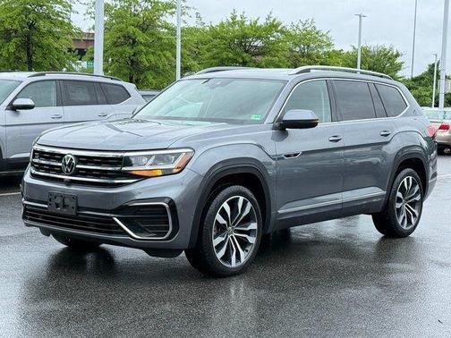Platinum Gray Metallic 2022 Volkswagen Atlas 3.6L SEL Premium