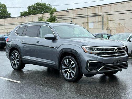 Platinum Gray Metallic 2022 Volkswagen Atlas 3.6L SEL Premium