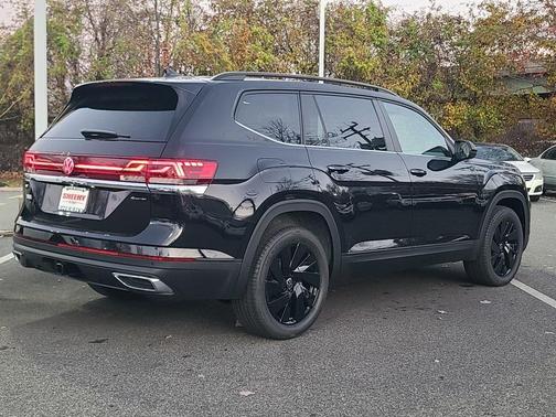 2026 Volkswagen Atlas 2.0T SE w/Technology 4MOTION