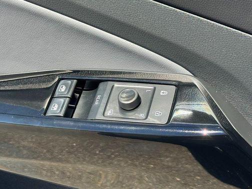 Deep Black Pearl 2023 Volkswagen ID.4 Pro S