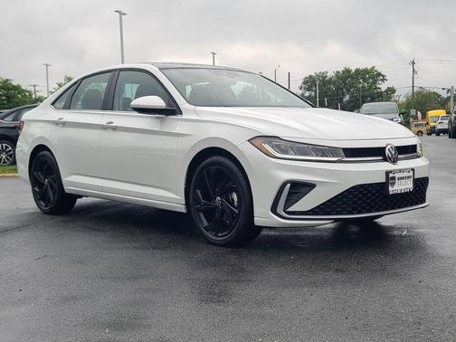 2025 Volkswagen Jetta 1.5T SE