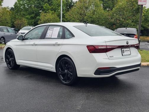 2025 Volkswagen Jetta 1.5T SE
