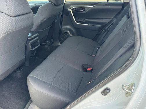Super White 2020 Toyota RAV4 LE