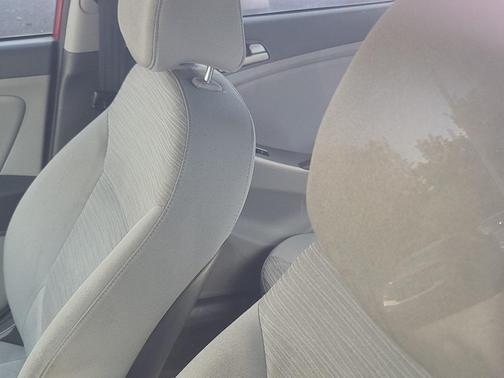 2015 Hyundai Accent GLS