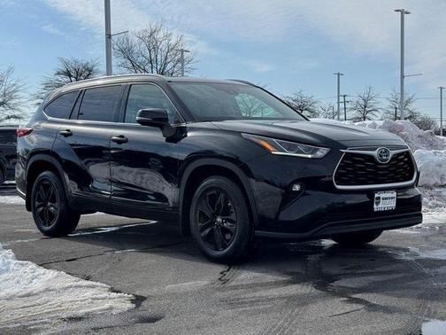 2022 Toyota Highlander Hybrid XLE