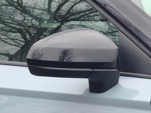2025 Volkswagen Taos 1.5T SE Black
