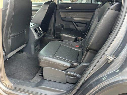 2023 Volkswagen Atlas 3.6L SE w/Technology