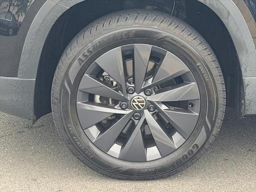 2022 Volkswagen Taos 1.5T S