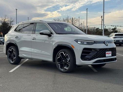 2026 Volkswagen Tiguan 2.0T SEL R-Line 4MOTION