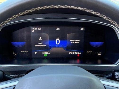 Deep Black Pearl 2022 Volkswagen Tiguan 2.0T SE 4MOTION