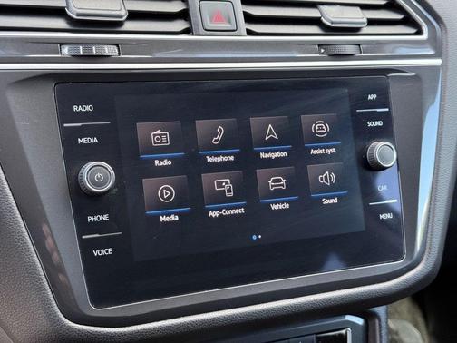 2024 Volkswagen Tiguan 2.0T S