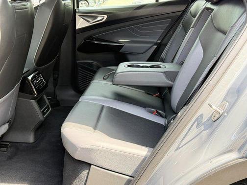 Deep Black Pearl 2023 Volkswagen ID.4 Pro S