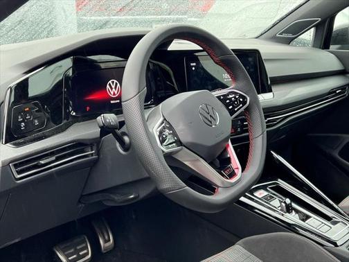 2024 Volkswagen Golf GTI 2.0T SE DSG