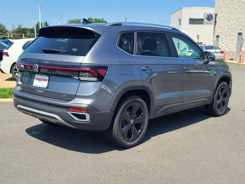 2025 Volkswagen Taos 1.5T SEL