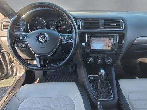 2016 Volkswagen Jetta 1.8T Sport
