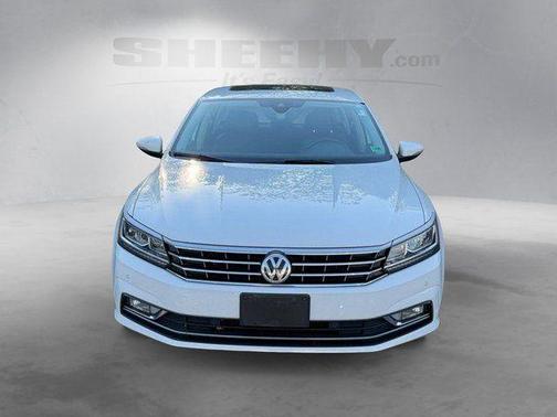 Pure White 2016 Volkswagen Passat V6 SEL Premium