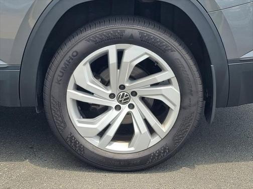 2022 Volkswagen Atlas 3.6L SE w/Technology