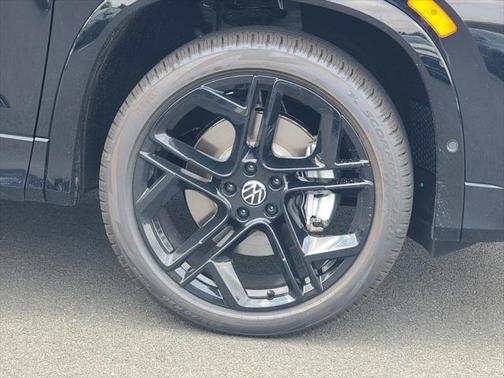 2025 Volkswagen Tiguan 2.0T SE R-Line Black 4MOTION