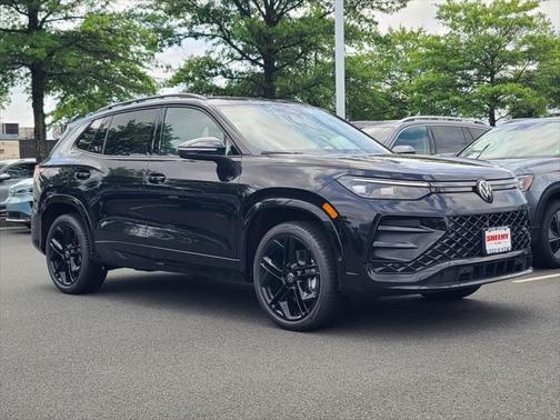 2025 Volkswagen Tiguan 2.0T SE R-Line Black 4MOTION