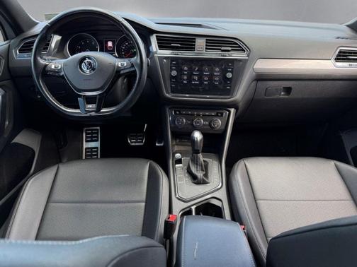 2021 Volkswagen Tiguan 2.0T SE R-Line Black