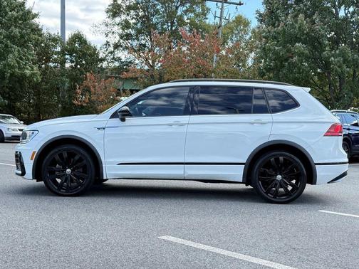 2021 Volkswagen Tiguan 2.0T SE R-Line Black