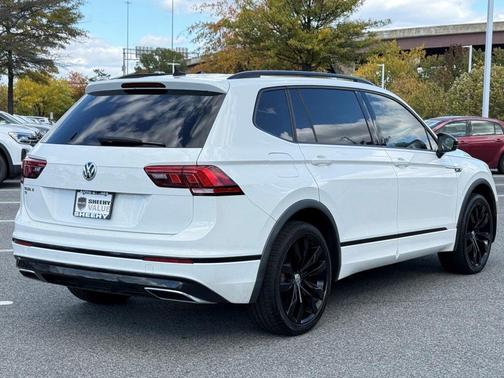 2021 Volkswagen Tiguan 2.0T SE R-Line Black