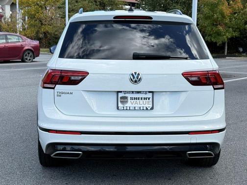 2021 Volkswagen Tiguan 2.0T SE R-Line Black