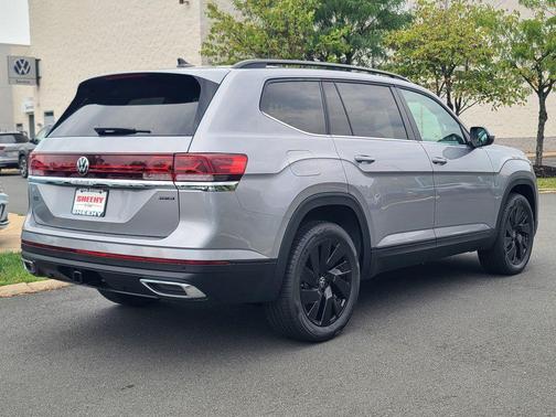 2026 Volkswagen Atlas 2.0T SE w/Technology 4MOTION