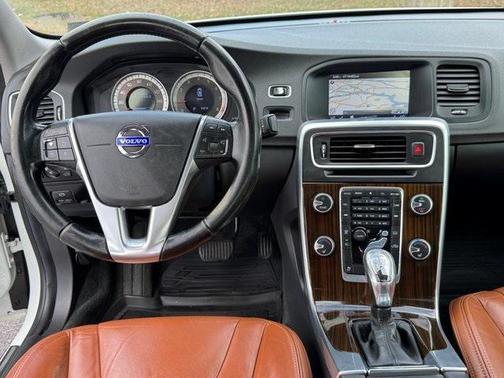 2013 Volvo S60 T5 Platinum