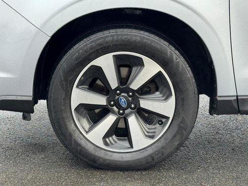 2017 Subaru Forester 2.5i