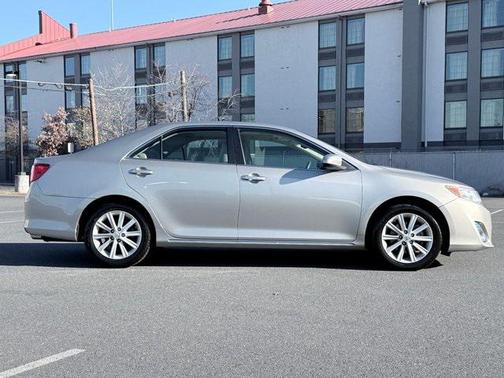 2014 Toyota Camry XLE
